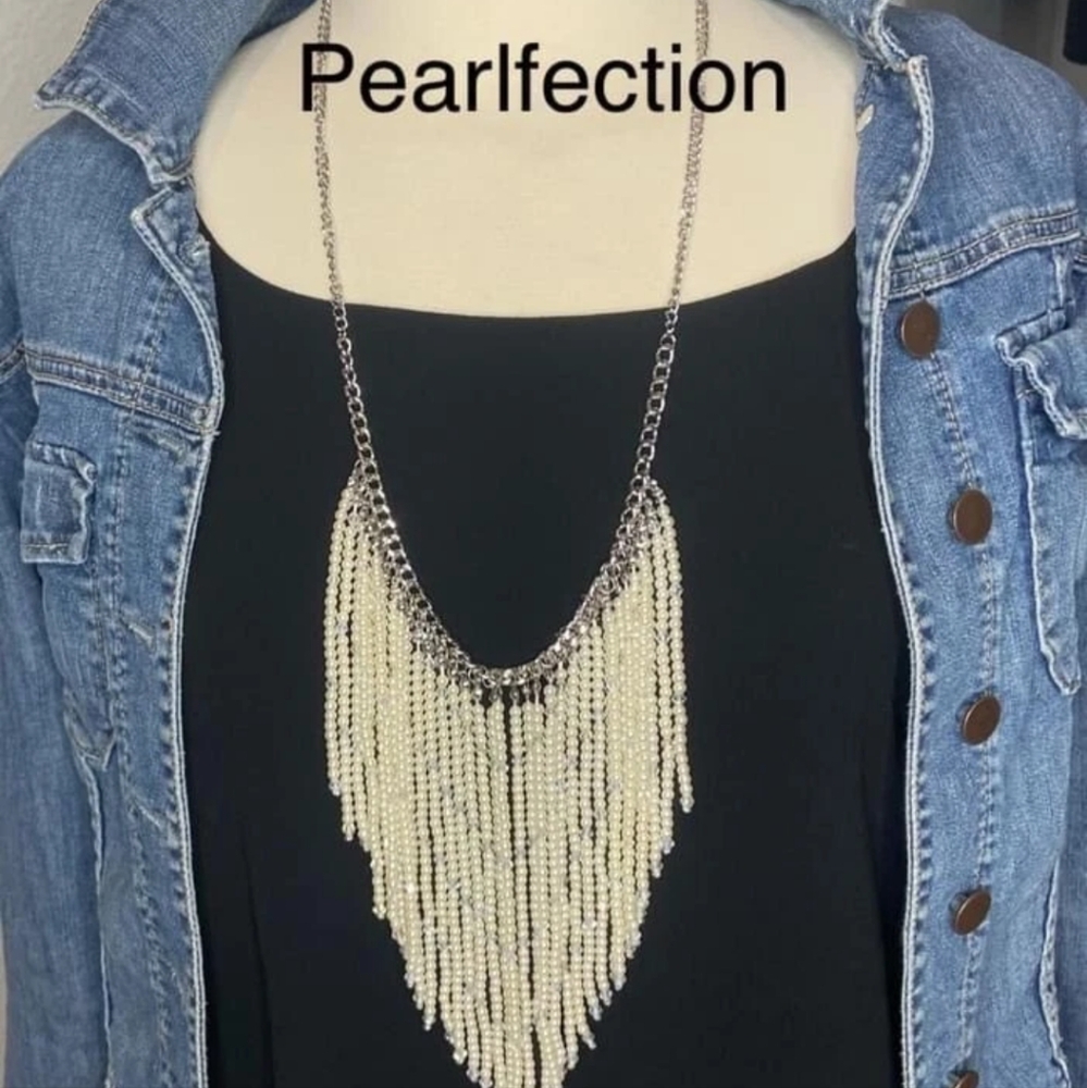 NWOT Premier Designs Pearlfection Silver and Cream Beaded Necklace